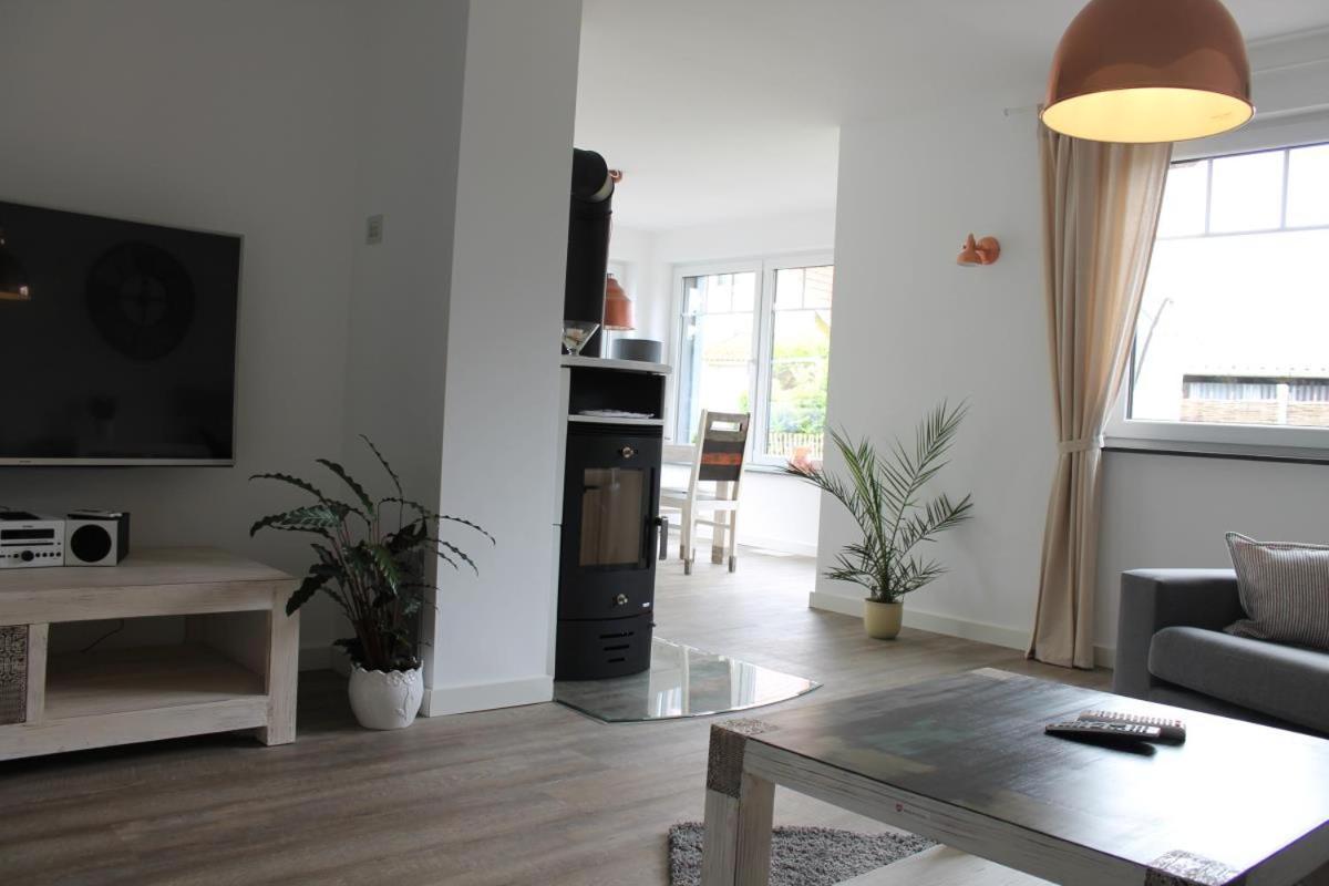 Ferienhaus Finja In Born Buitenkant foto